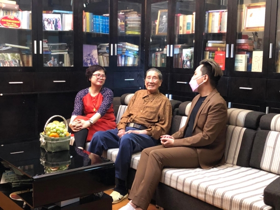 Cuộc gặp gỡ quý báu giữa hai thế hệ âm nhạc Việt Nam: Nhạc sĩ Phạm Tuyên và Hứa Kim Tuyền
